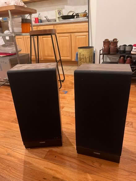 Photo of free Fisher speakers (Astoria) #1