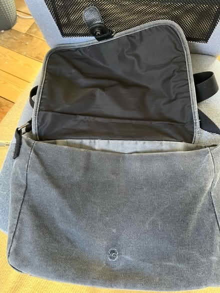 Photo of free Satchel style bag (KT18) #2