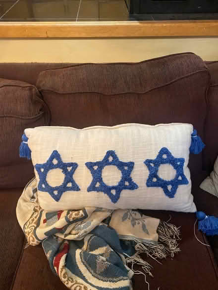 Photo of free Throw pillow (North Berkeley) #1