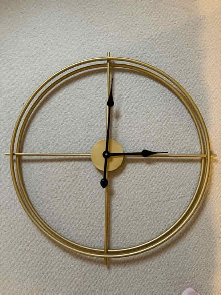 Photo of free Good clock (Stretton, East Staffordshire) #1
