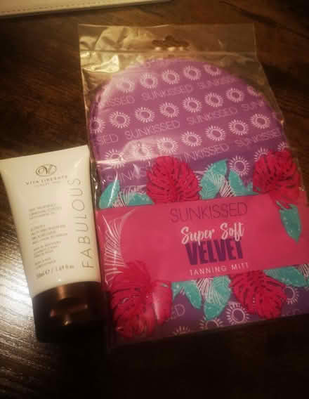 Photo of free Self tan and mitt (Heaton Mersey SK4) #1