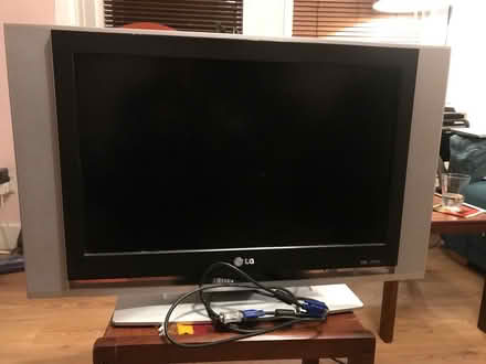 Photo of free LG TV screen (Leytonstone) #1