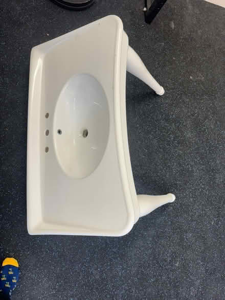 Photo of free Ceramic Basin (TN23) #4