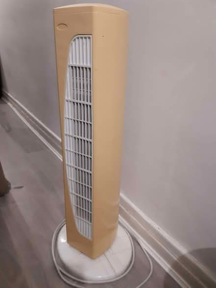 Photo of free Tall tower fan - working order (Hendon NW4) #2