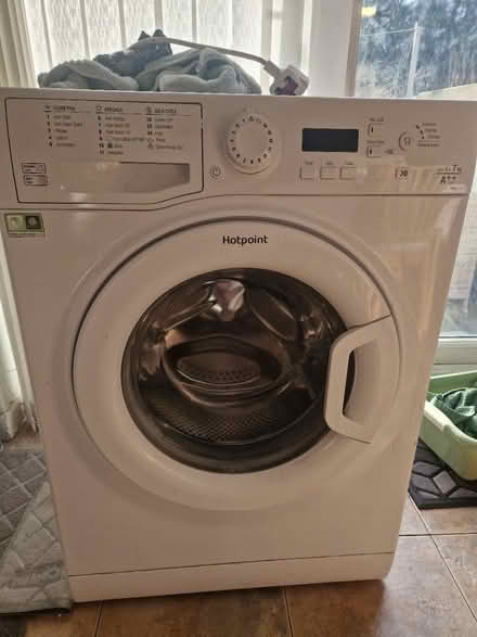 Photo of free Hotpoint washing machine WMBF742 (Aintree, L9) #1