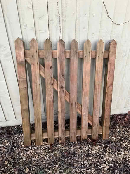 Photo of free Wooden gate (Yelford OX29) #1