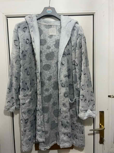 Photo of free Dressing gown (SK3 Edgeley) #1