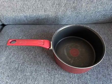 Photo of free Tefal 20cm sauce pan and lid (Crouch End N8) #2