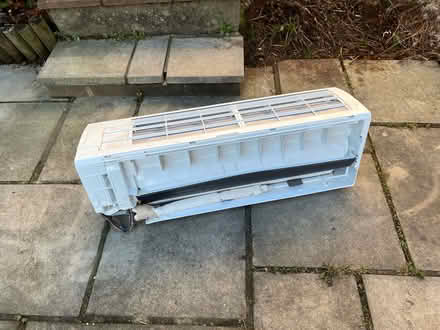 Photo of free Air conditioning - wall mounted (SW15) #3