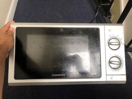 Photo of free Microwave oven (Temple Cowley OX4) #1