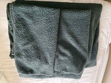 Photo of free Double duvet cover, x2 pillowcases (Sydenham se26) #1