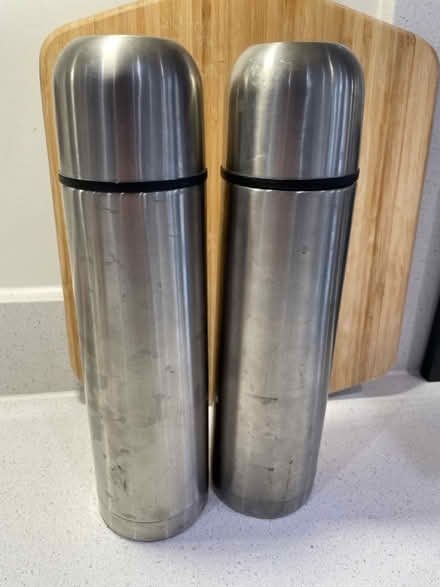 Photo of free Thermos x2 (Kt80ap) #1