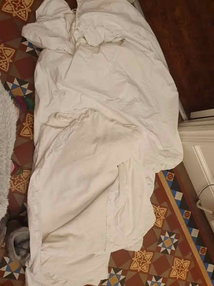 Photo of free super king white duvet covers (RIPS (Moseley B13) #1