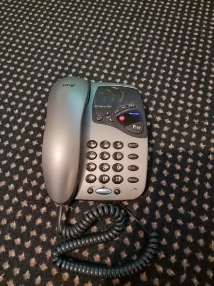 Photo of free Bt decor 500 analogue telephone with messages (Stoneleigh KT17) #1