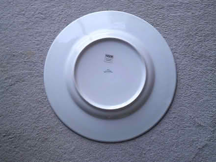 Photo of free Large Platter (Fords Farm RG31) #3