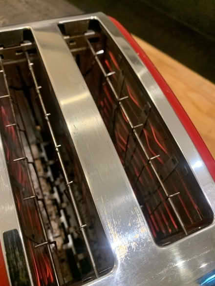 Photo of free Toaster (Wisewood S6) #4