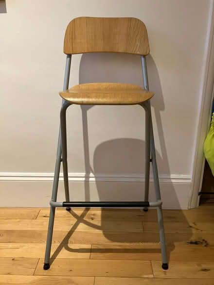 Photo of free Bar stool (Courthouse Road, N12) #1