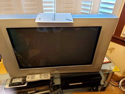 Photo of free 24" CRT TV with remote and manual (Tottenham N17) #1