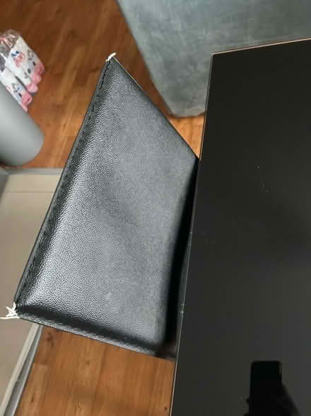 Photo of free Dining table and chairs (South Croydon CR2) #1