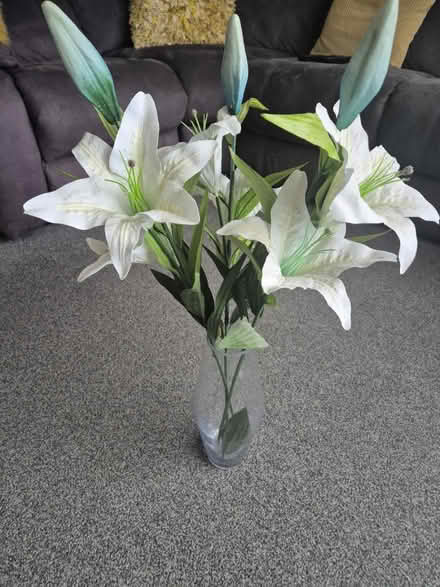 Photo of free Vase with fake flowers (Abbeydale Gloucester) #1