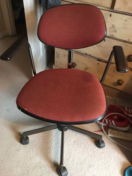 Photo of free Desk chair (Earley RG6) #1