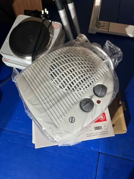Photo of free 2 x brand new electric fan heaters (Islington N1) #1