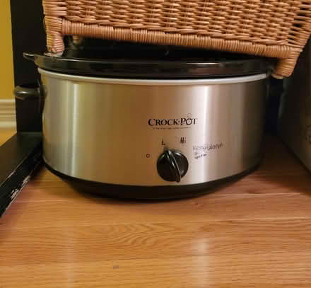 Photo of free Simple 3L Crock-pot (Riverside South) #1