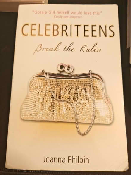 Photo of free Celebrities Break the Rules fiction (Strood ME2) #1