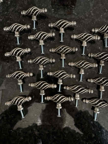 Photo of free 19 Kitchen handles (Littleworth OX33) #1