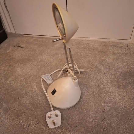 Photo of free Halogen lamp (E17 Queens/Boundary Road) #2