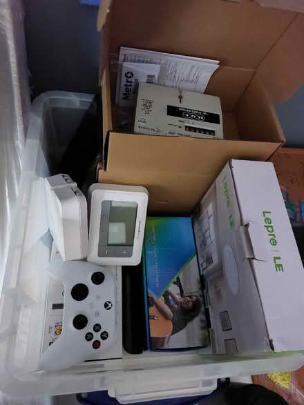 Photo of free Electrical bits and pieces (Tilehurst, Reading) #1