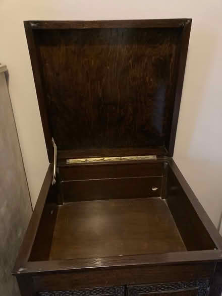 Photo of free Wooden cabinet (Beckenham BR3) #2