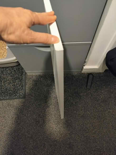 Photo of White shelving (LE4) #2