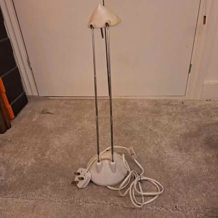 Photo of free Halogen lamp (E17 Queens/Boundary Road) #3