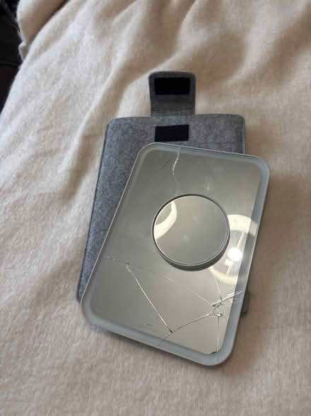 Photo of free Vanity mirror (Walthamstow Central) #2