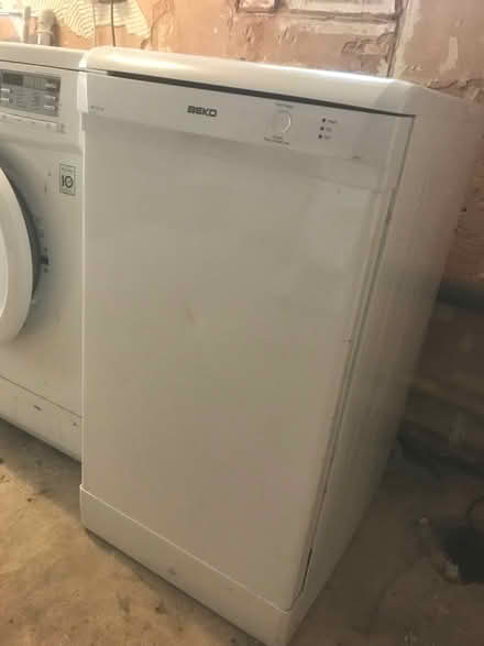 Photo of free Slimline Dishwasher (Chaddleworth RG20) #1