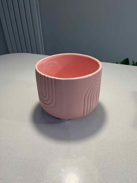 Photo of free Pink plant pot (Stevenage SG2) #1