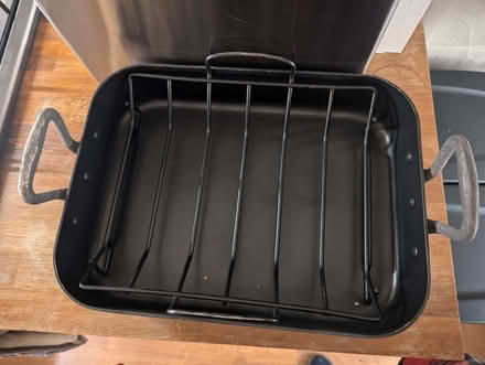 Photo of free Roasting tin (Wandsworth SW18) #1