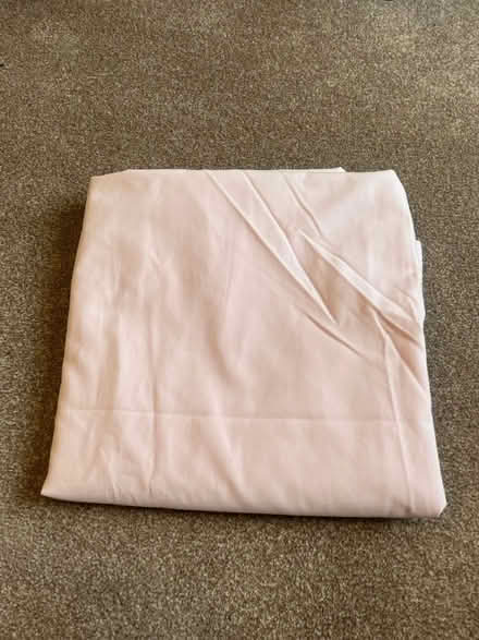 Photo of free 3xdouble bed flat sheets (Beckenham BR3) #3