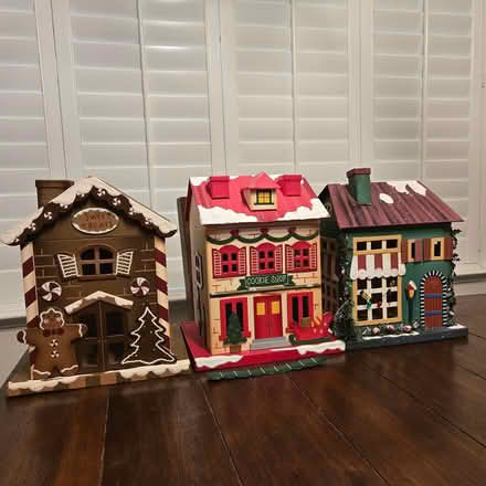 Photo of free Christmas house/shop boxes (Harbor Bay near fire station) #1