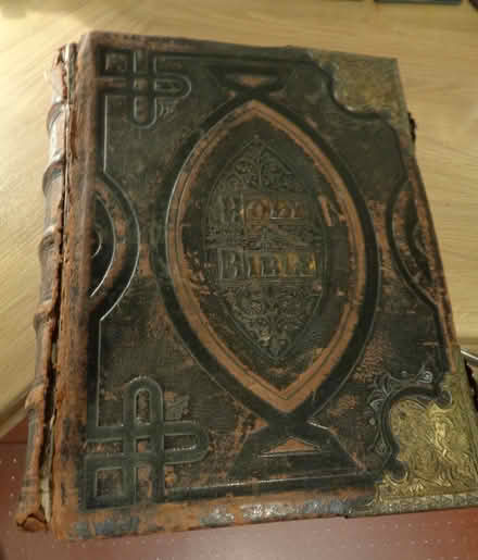 Photo of free Bible (CO15) #1
