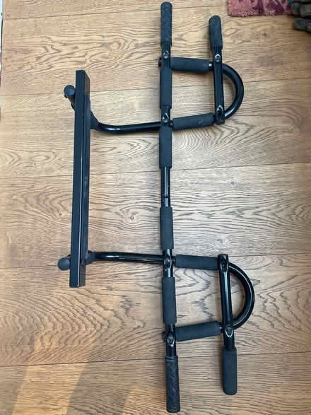 Photo of free Pull up bar (N16 Clissold) #1