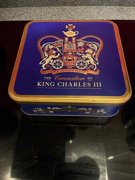 Photo of free Coronation biscuit tin (Southfields SW18) #1