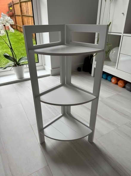 Photo of free Corner shelf (Reading West RG1) #1