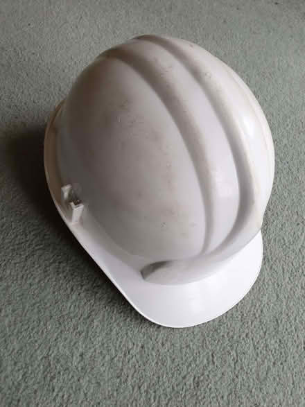 Photo of free Builders hard hat (Radford Semele CV31) #1
