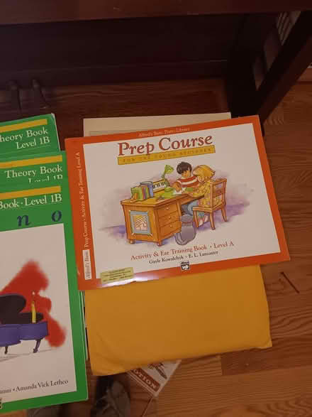 Photo of free Kids piano lesson books (New Haven-Westville) #3