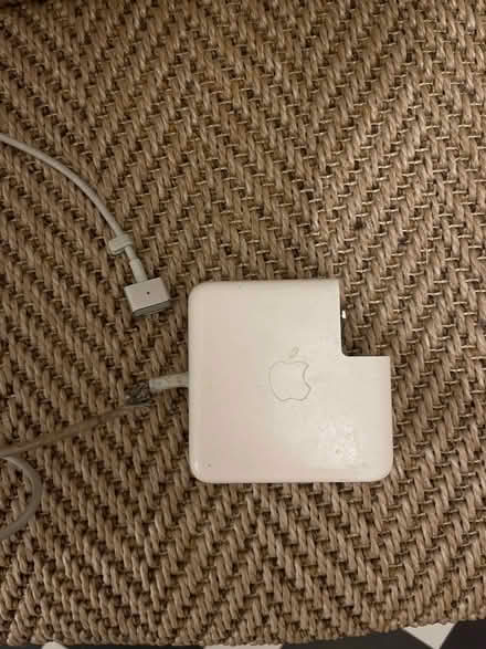 Photo of free Apple A1435 charger for MacBook Pro (Jericho OX1) #1