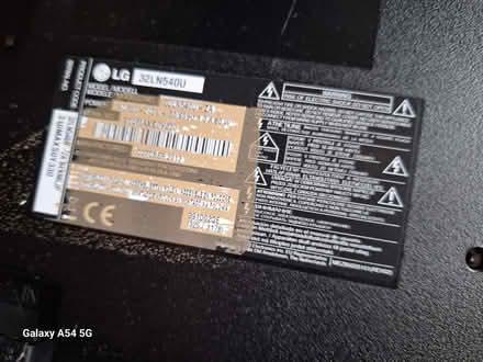 Photo of free 32 inch LG flatscreen TV (Horsham) #3