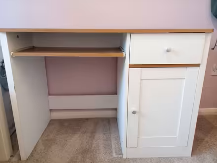 Photo of free desk (Aylesford Common ME5) #1