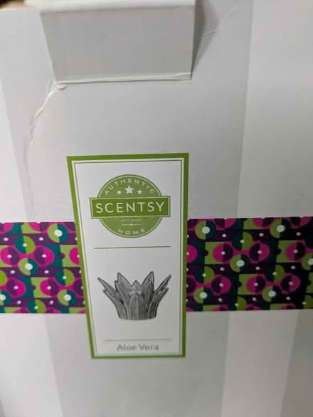 Photo of free Scentsy oil heaters and oils (ME10) #2